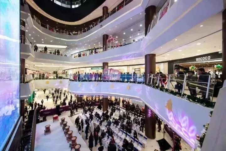 這面3層樓高的壹品玉屏，帶火這座16萬㎡購物中心的線下營銷 12.webp.jpg