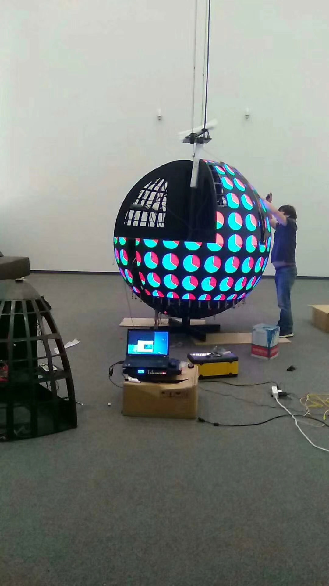 球形<a href=http://www.chzys.com target=_blank class=infotextkey>led顯示屏</a>