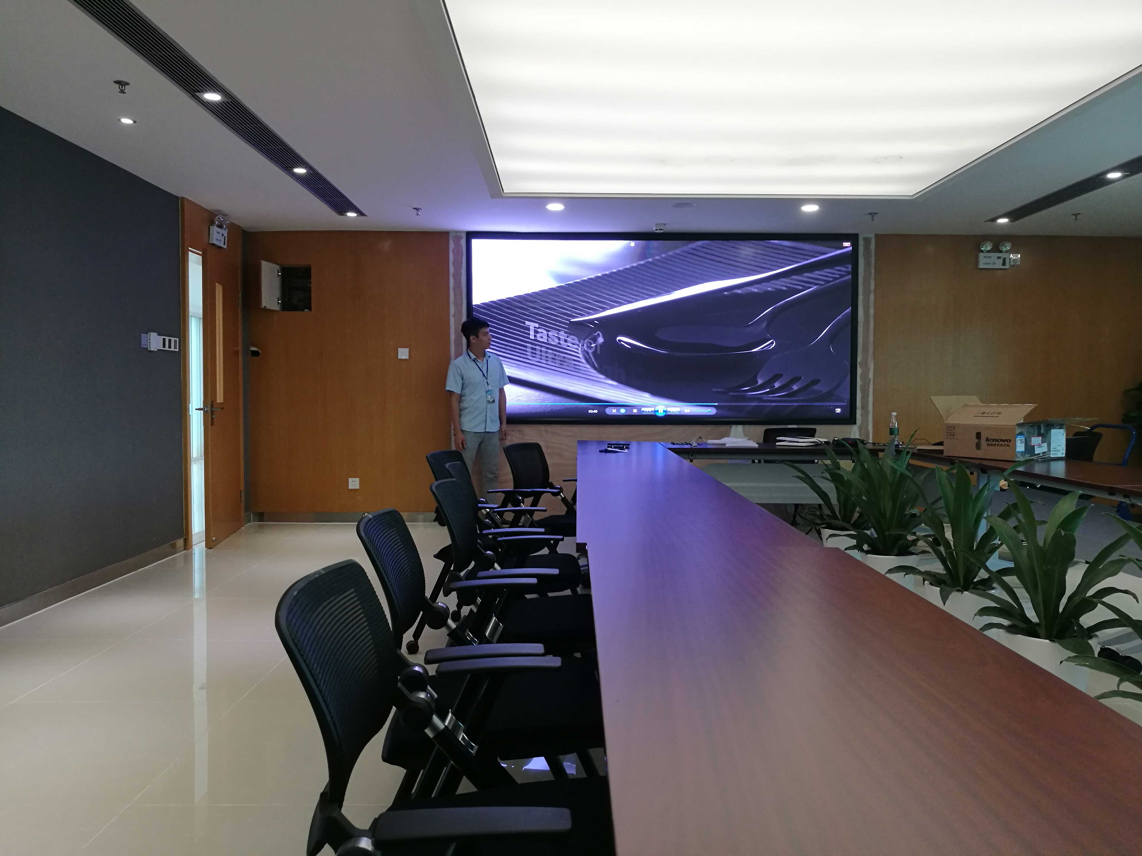 超清<a href=http://www.chzys.com target=_blank class=infotextkey>led顯示屏</a>